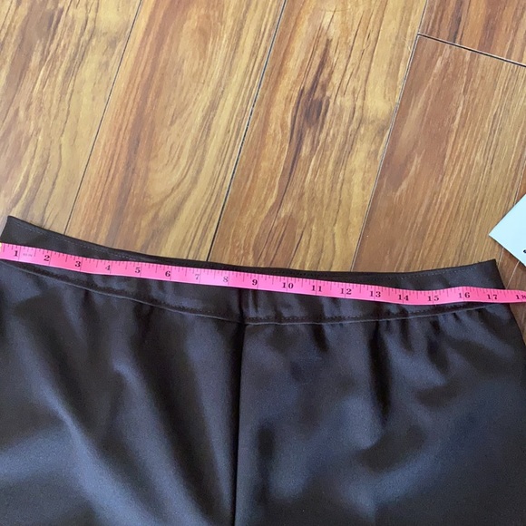 Bend over brown slacks, size 18P, NWT. - Picture 9 of 12